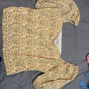 Abercrombie & Fitch Yellow Floral Puff-Sleeve Top